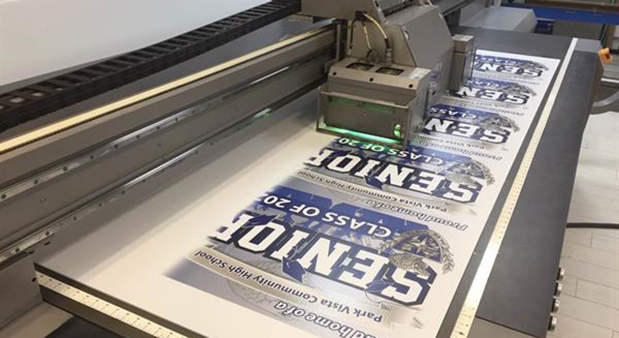 a machine develops signs for the class of 2020