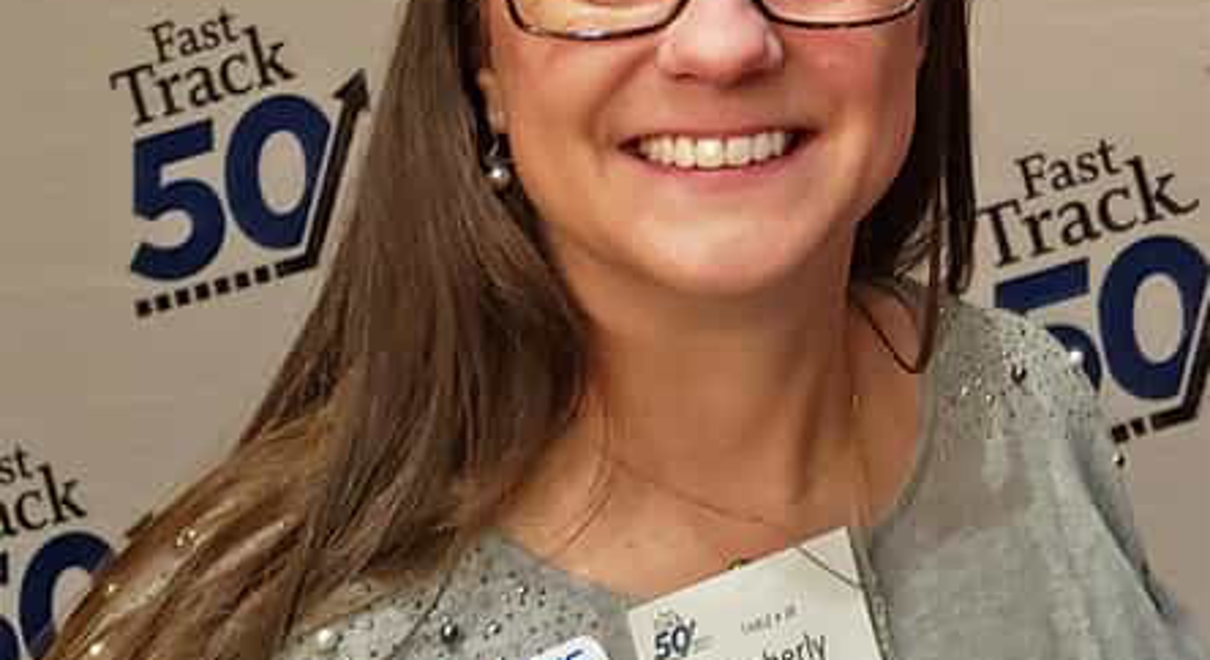 kim hoffman of fastsigns of mentor