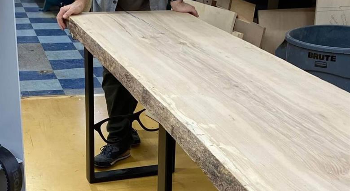 Dimensional letter and logo sign table