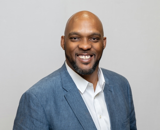 Headshot of Ronnie Robinson