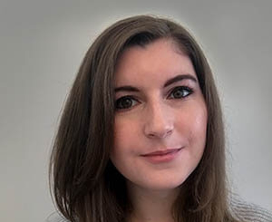 Headshot of Nicole 