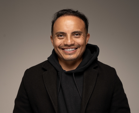Headshot of Robinson Leal
