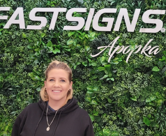 Headshot of Lindsay Alfano