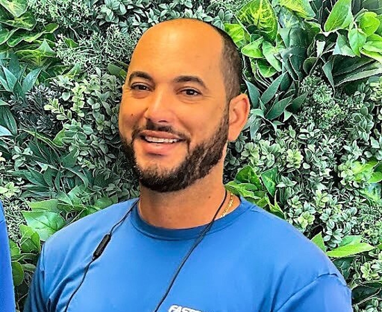 Headshot of Luis Tavares