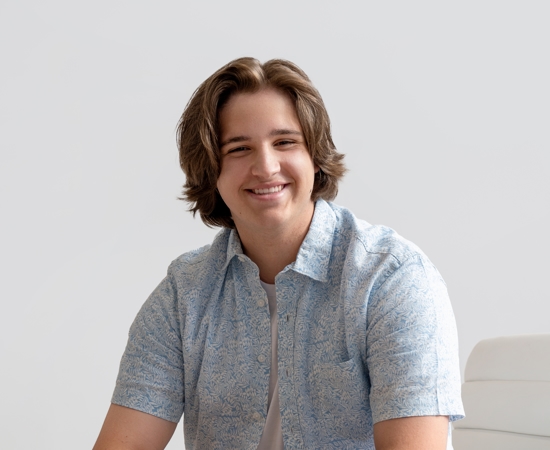 Headshot of Jaron Calvert