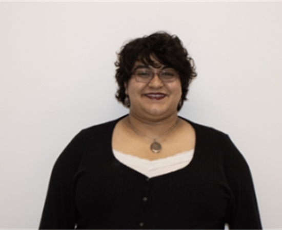 Headshot of Melanie Perez-Jones