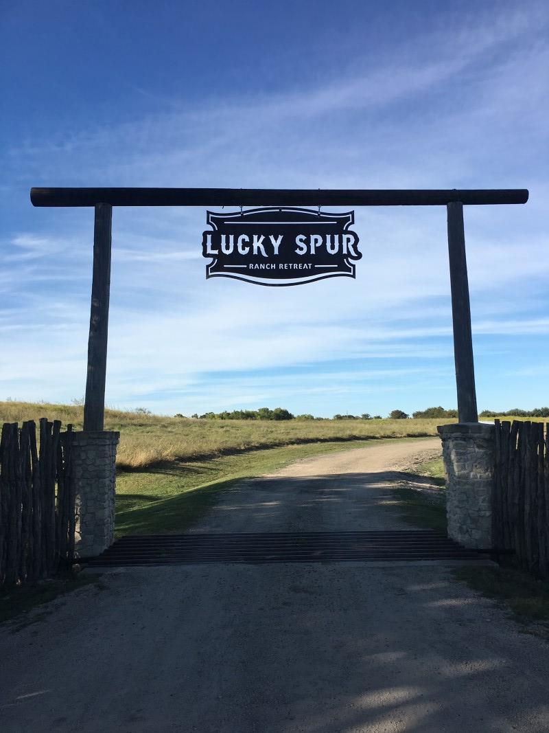 Lucky Spur Ranch Retreat Entrance