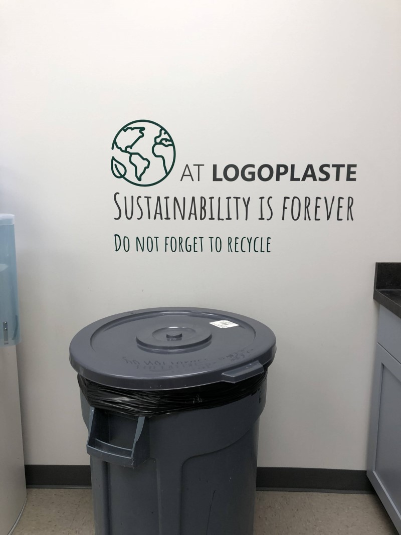 Logoplaste Wall Decal Do not Forget to Recycle