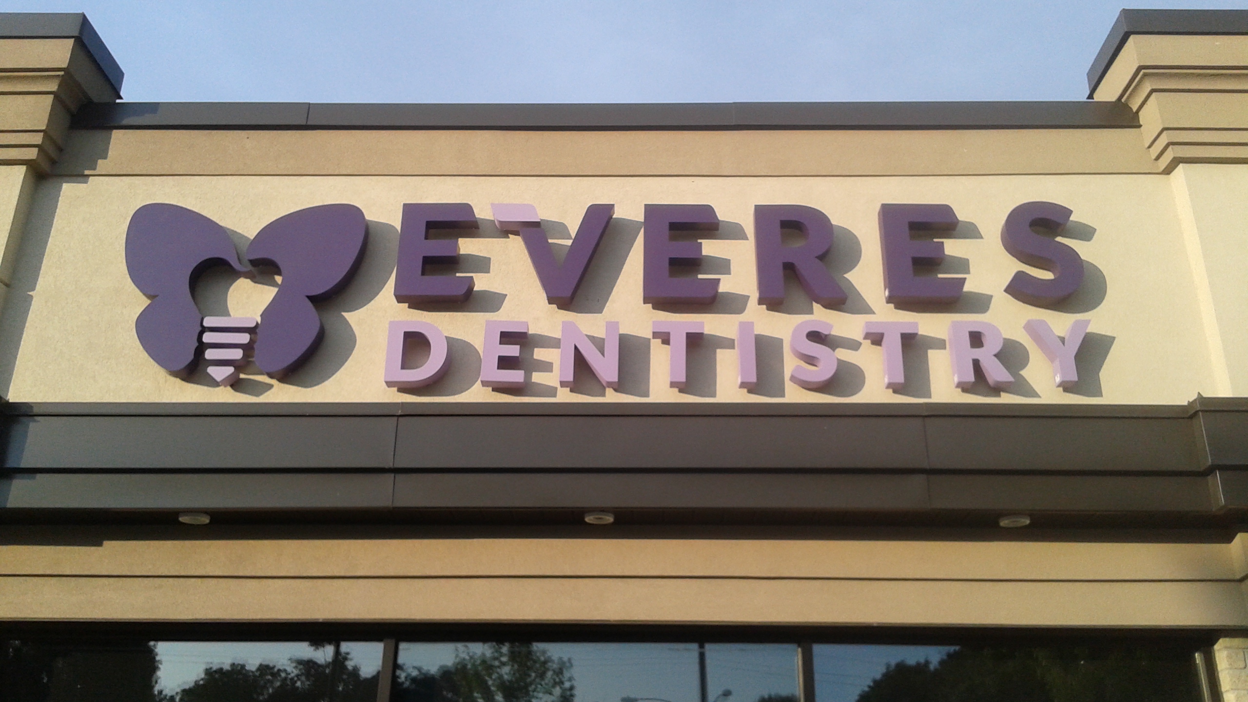 Everes Dentistry Channel Letters