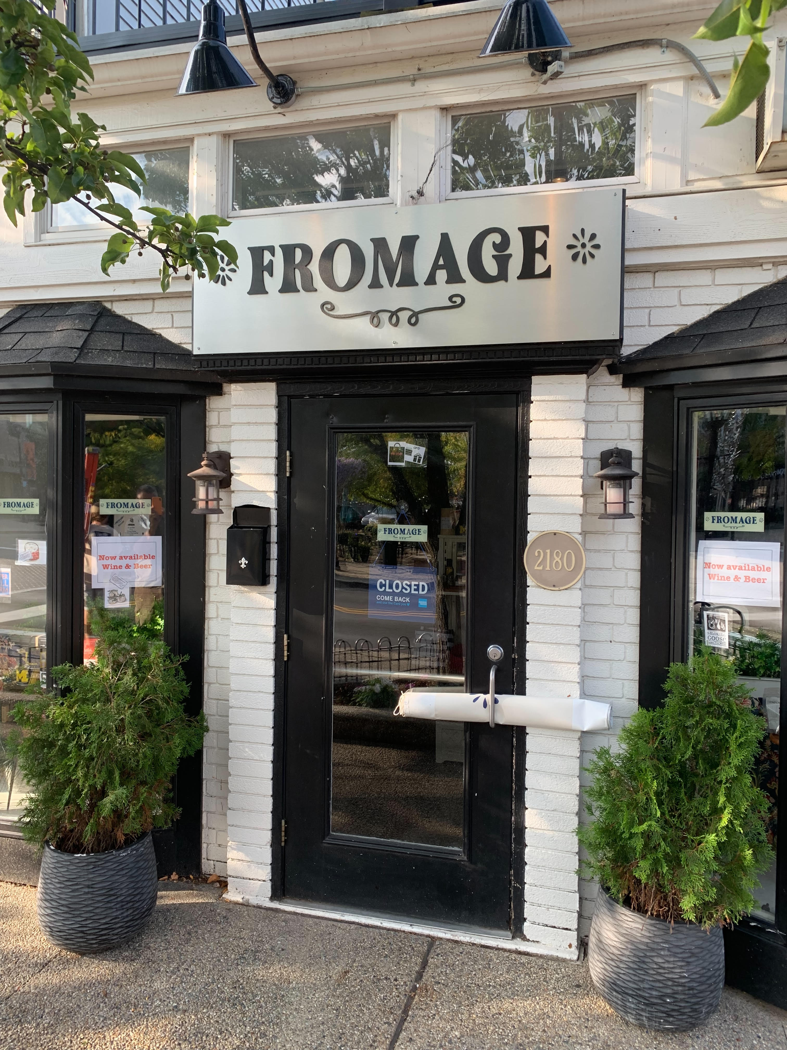 Dimensional Letters for Fromage