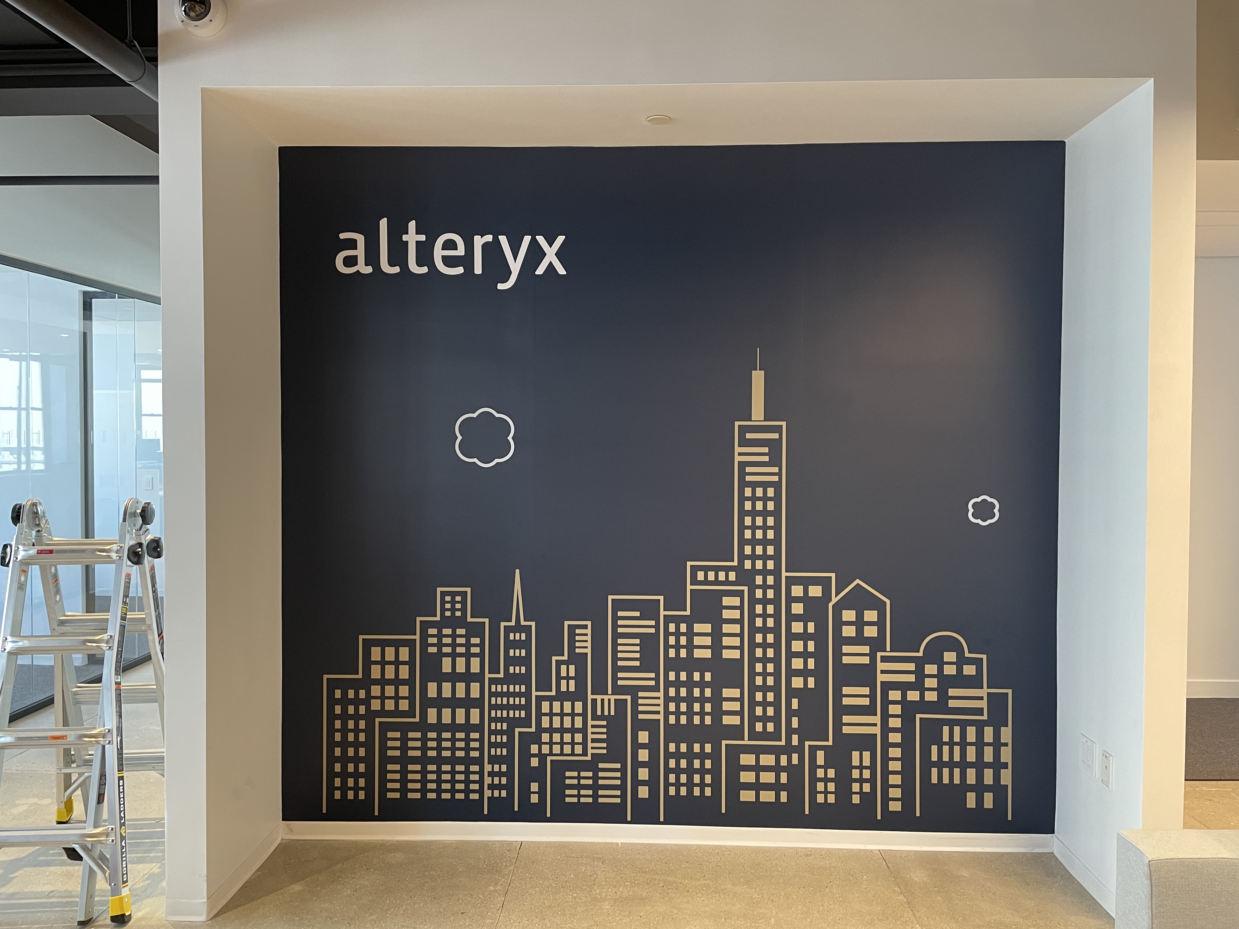 Vinyl Lettering and Graphics