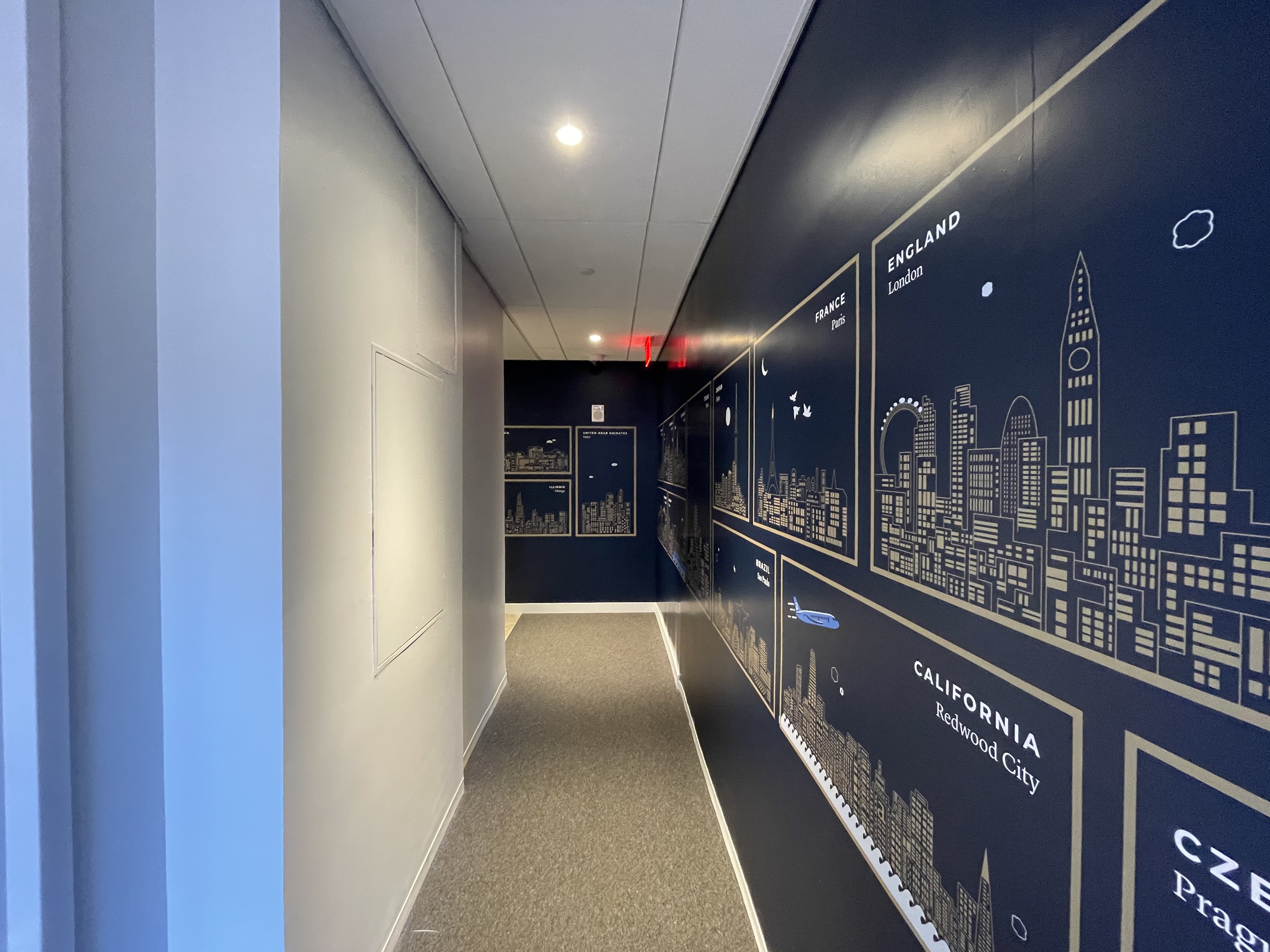 Vinyl Lettering and Graphics