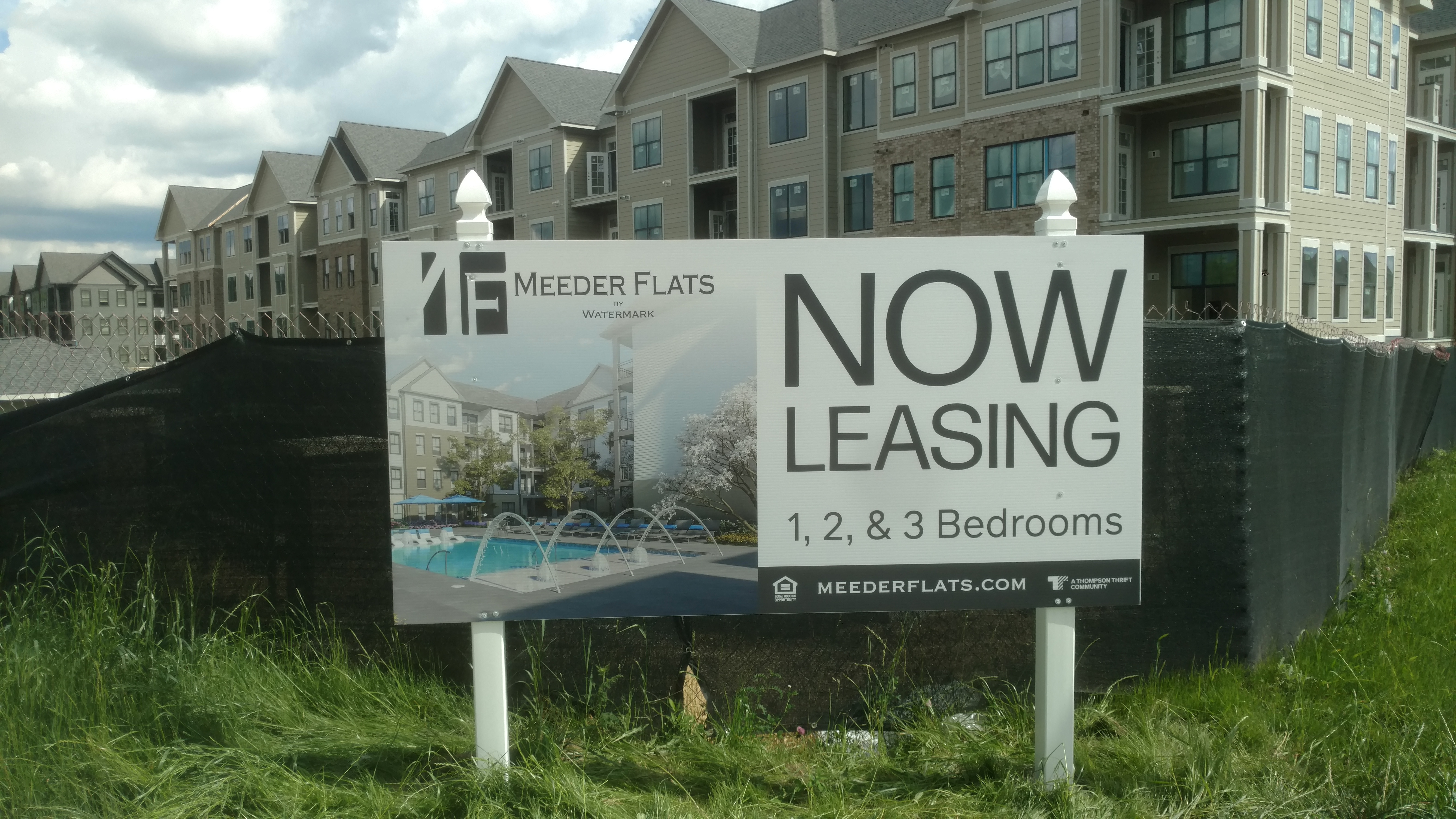Leasing signage