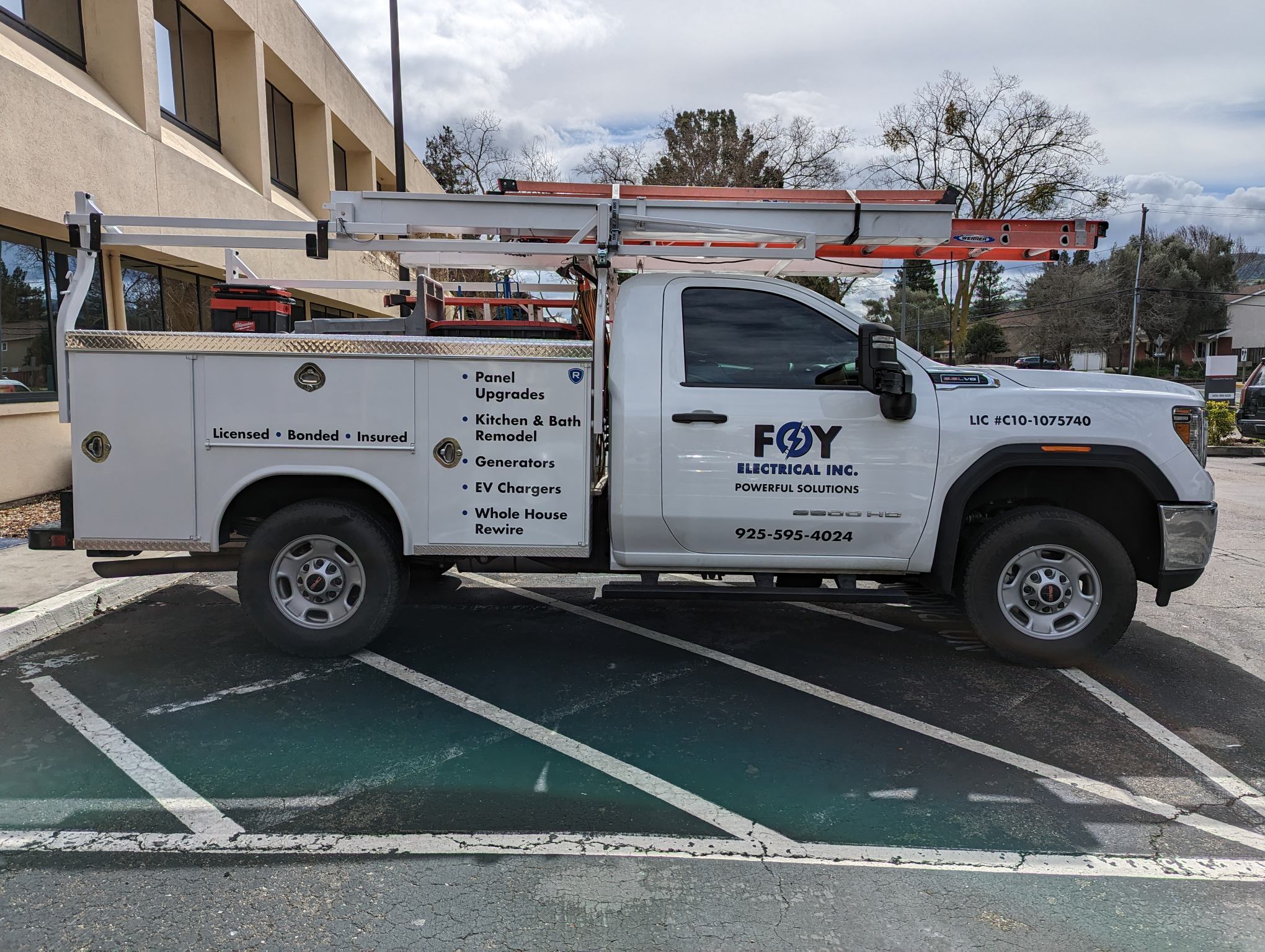 Vehicle Graphics & Wraps