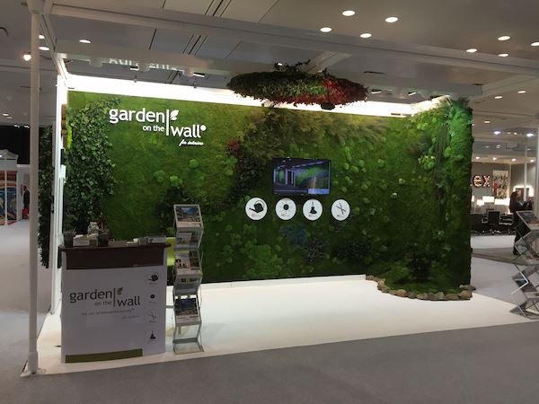 Garden on the wall uses a unique grass theme at a trade show exhibit