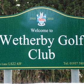 A sign for Wetherby Golf Club