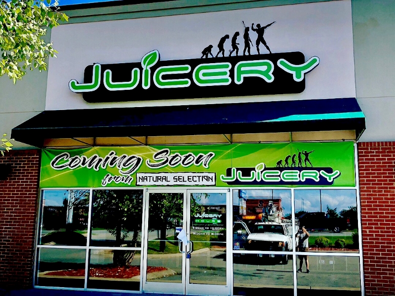 Juicery Front Entrance Signage