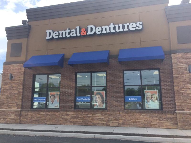  Dental Dentures Outdoor Signage