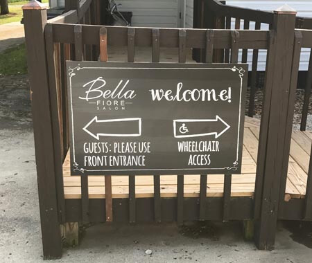 Bella Fiore Salon directional sign