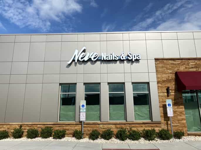 Neve Nails & Spa building