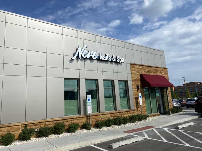 Neve Nails & Spa building
