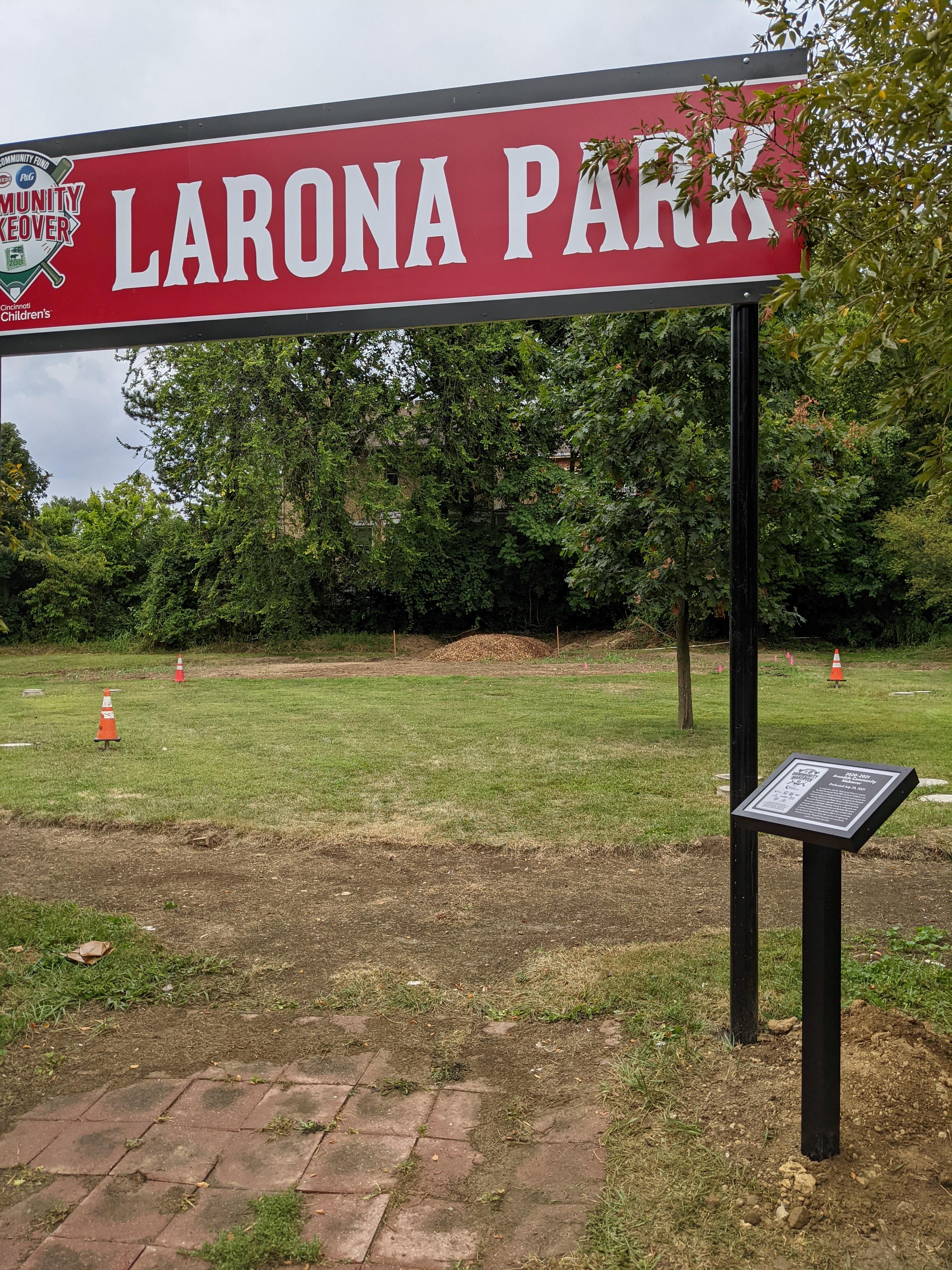 Larona Park post & panel sign