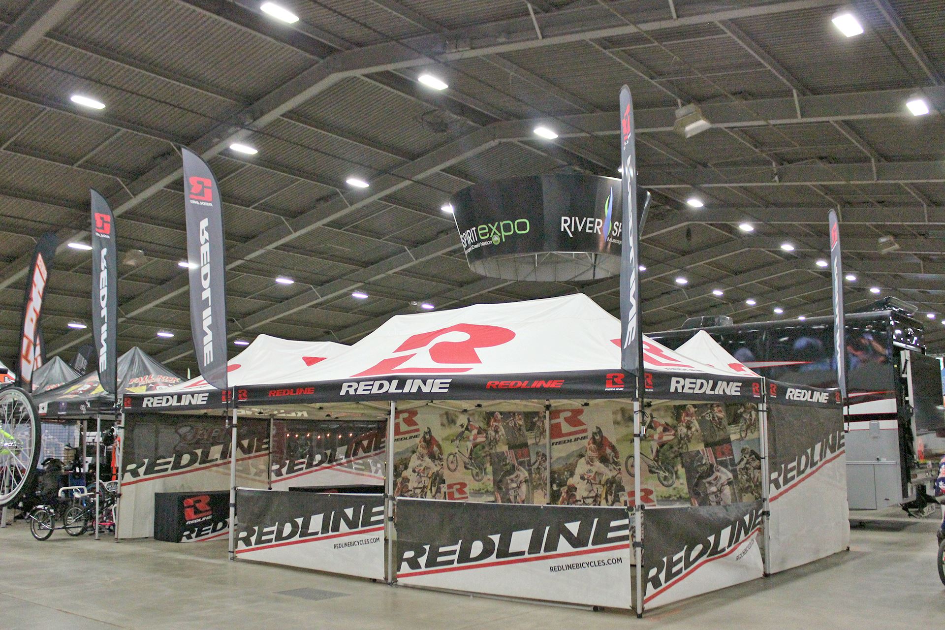 bicycle-company-trade-show-display
