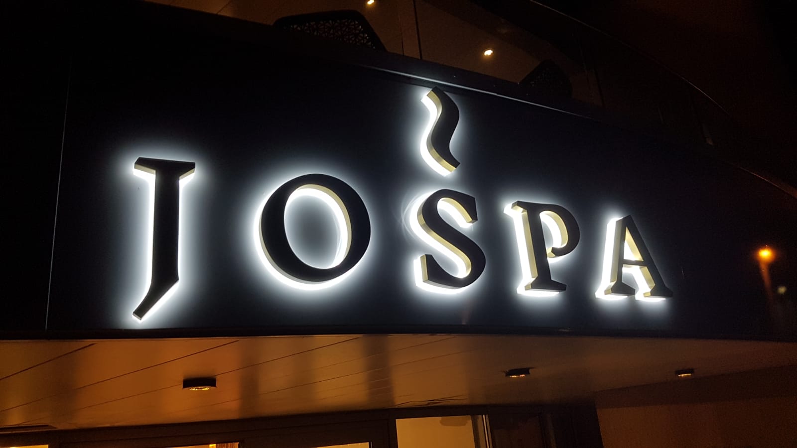 LED Signs  Leading Custom LED Sign Boards Manufacturers USA
