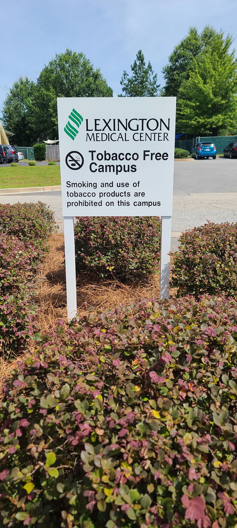 Lexington Medical clinic Tabaco free campus signage with reminders on the flowers 