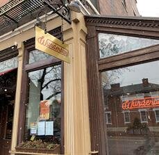 Wunder bar store signage