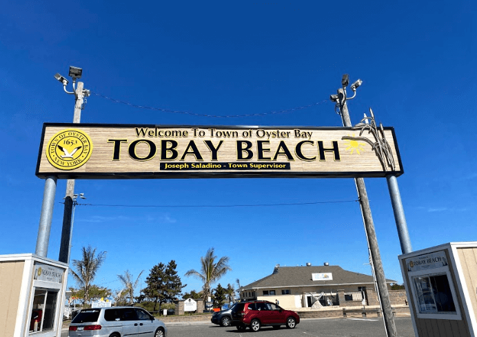 Toby Beach custom banner sign
