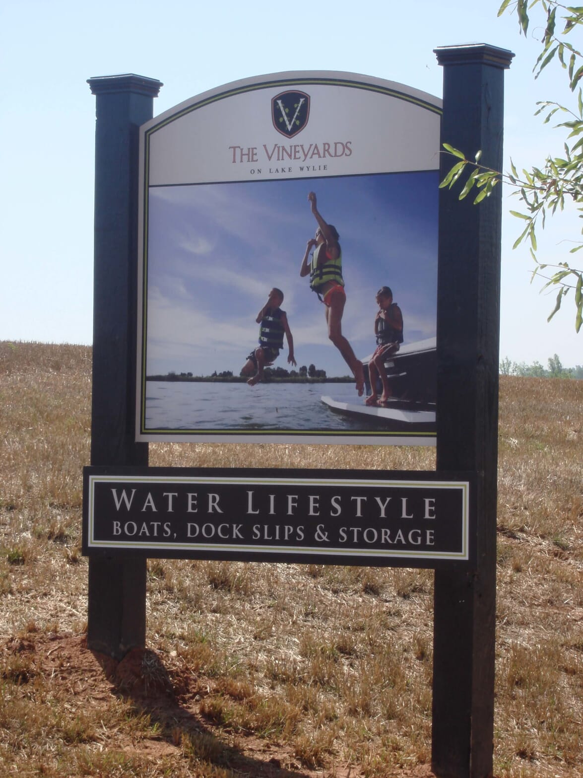 exterior signage for recreational business