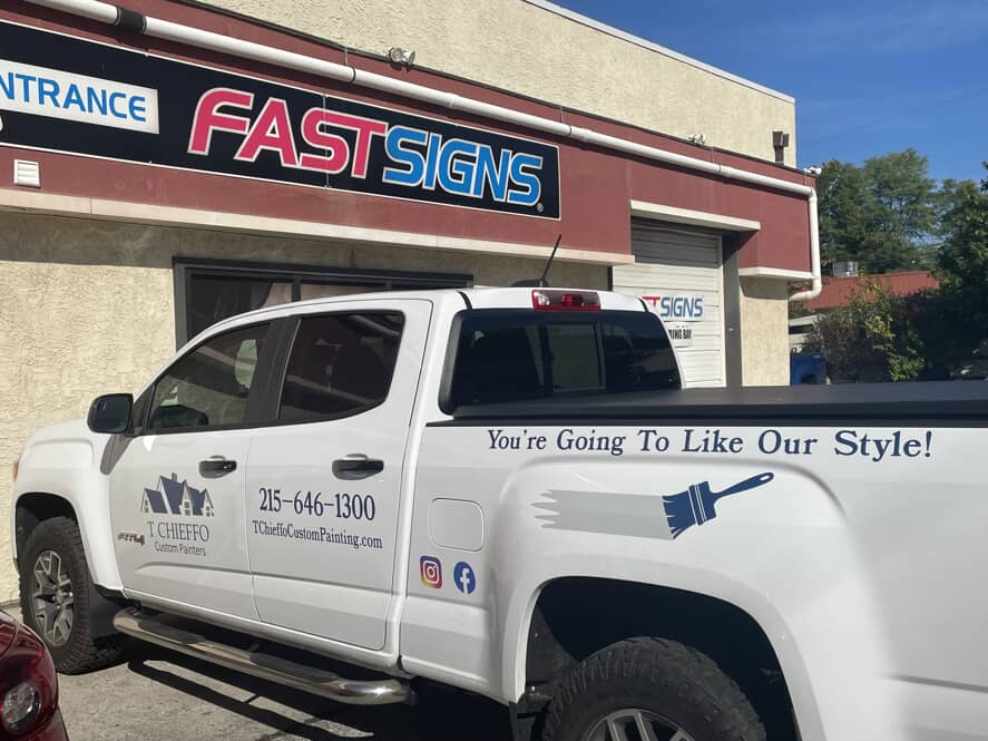 Vehicle lettering