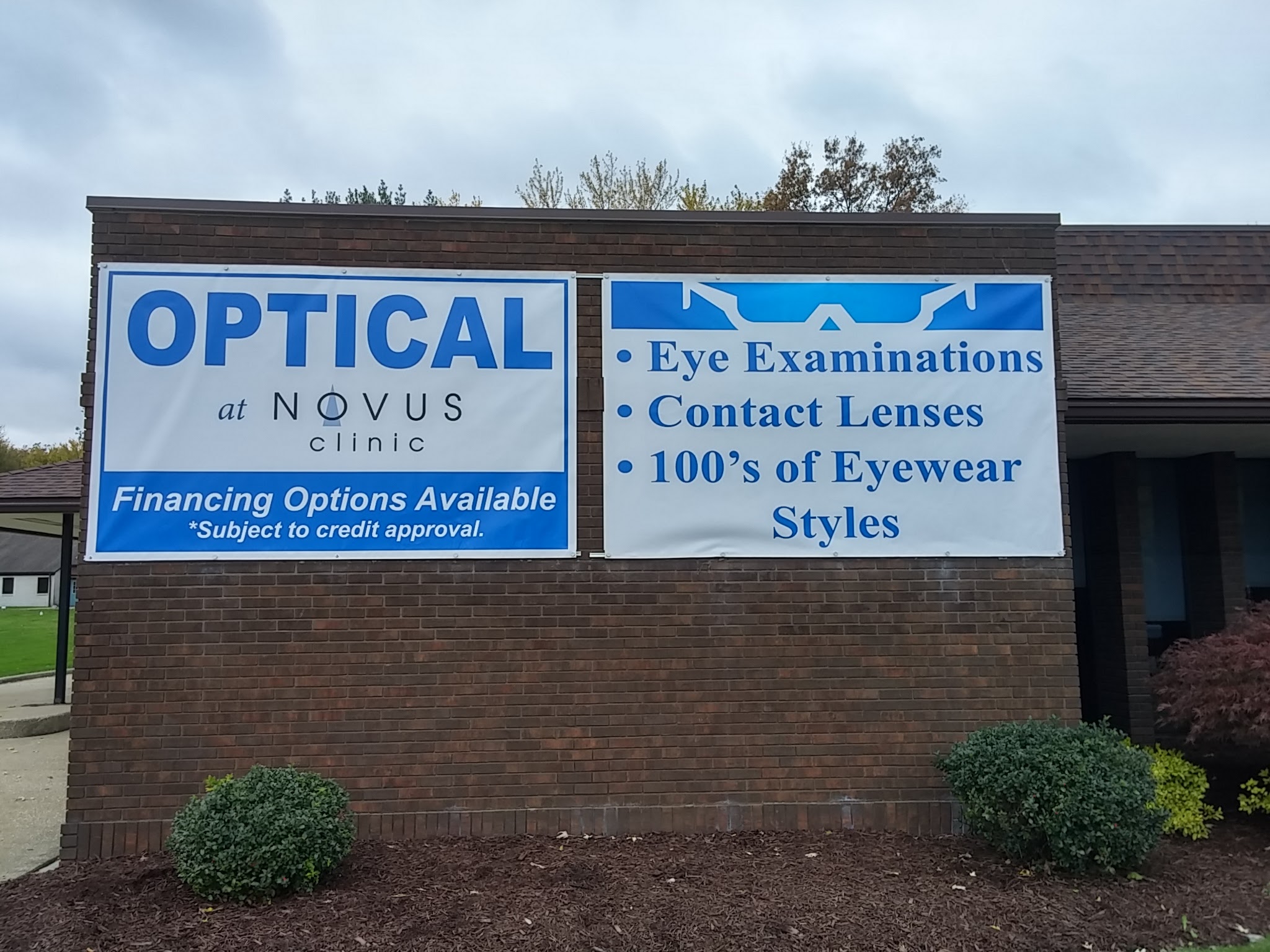 Custom Signs & Banners