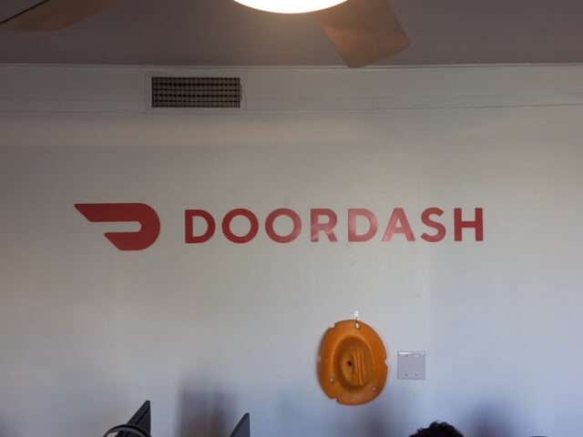 Doordash wall lettering