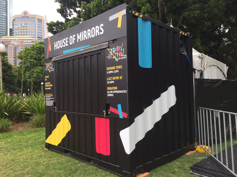 House of mirrors signage