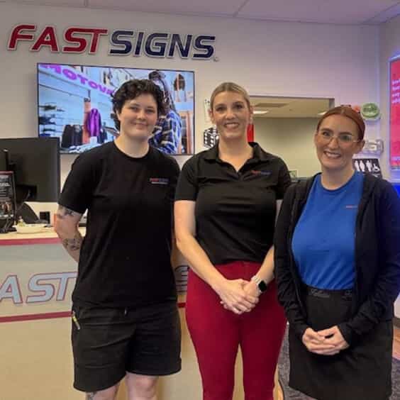 An image of the FASTSIGNS team.