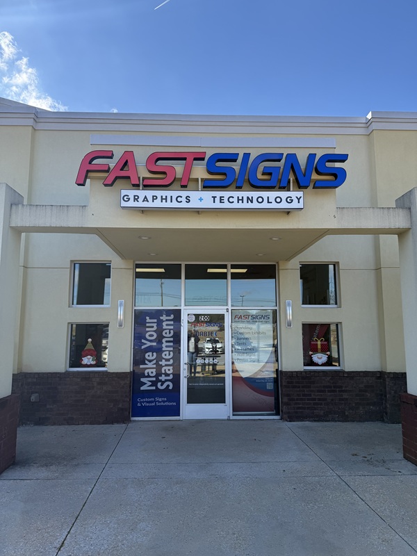 An image of the storefront.