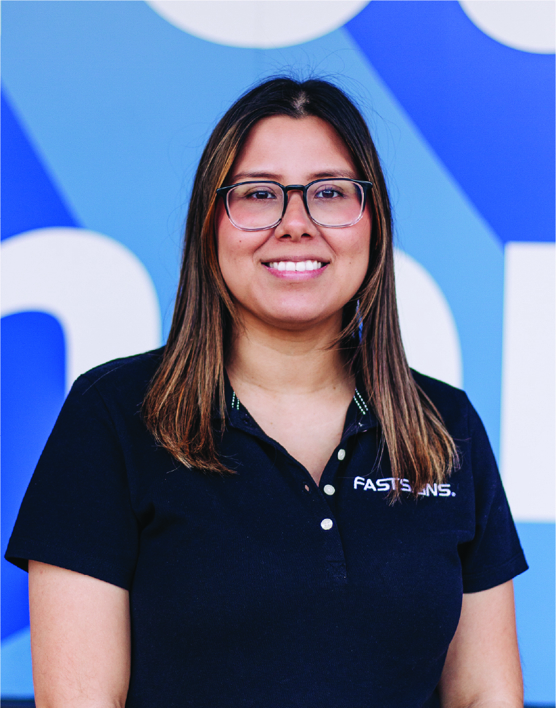 Suri  Farr Photo